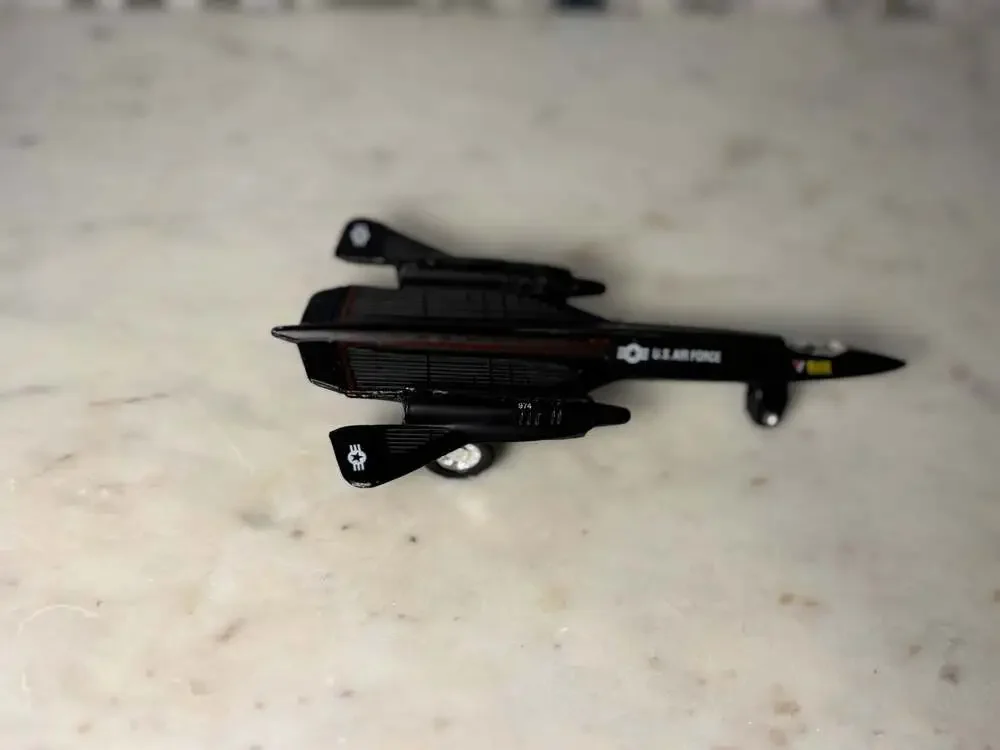 Shing Fat Ltd. U.S. Air Force SR-71 Blackbird Die Cast Jet Plane Toy 974